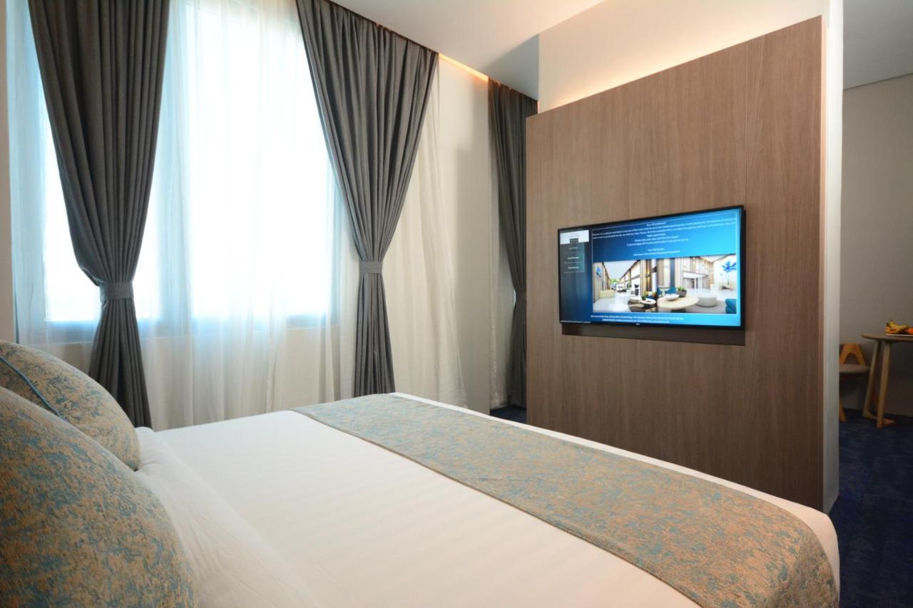 Blue Lotus Hotel Davao Екстер'єр фото