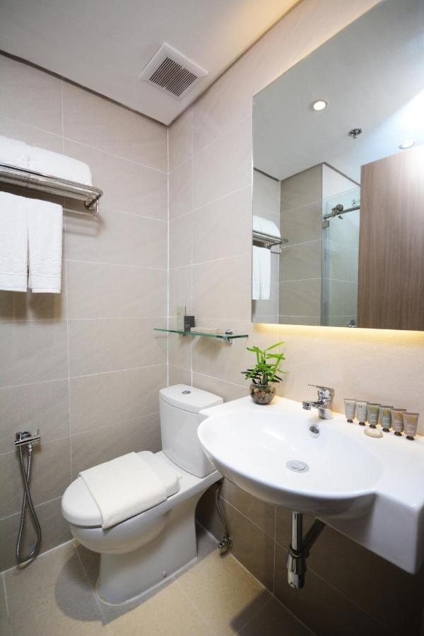 Blue Lotus Hotel Davao Екстер'єр фото