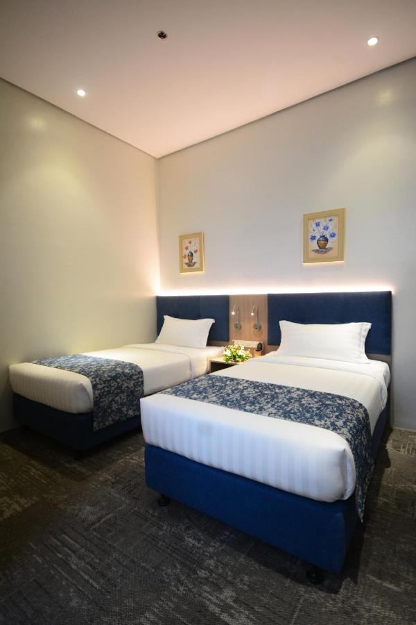 Blue Lotus Hotel Davao Екстер'єр фото
