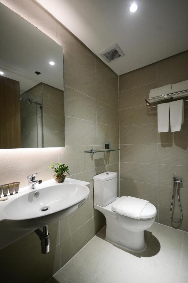 Blue Lotus Hotel Davao Екстер'єр фото