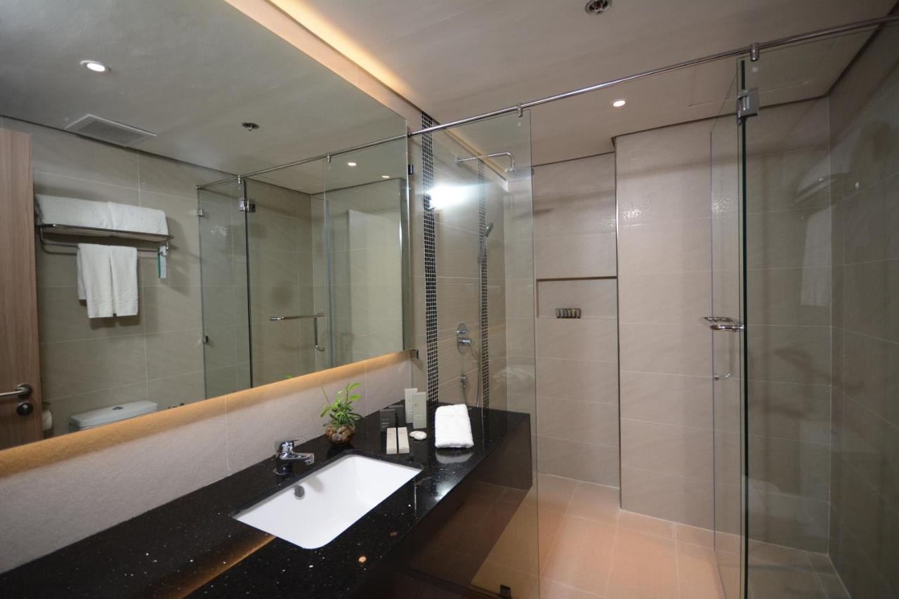 Blue Lotus Hotel Davao Екстер'єр фото