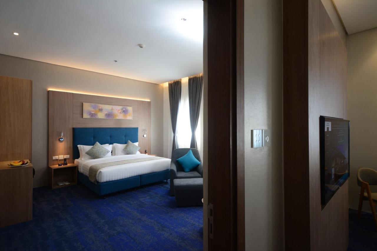 Blue Lotus Hotel Davao Екстер'єр фото