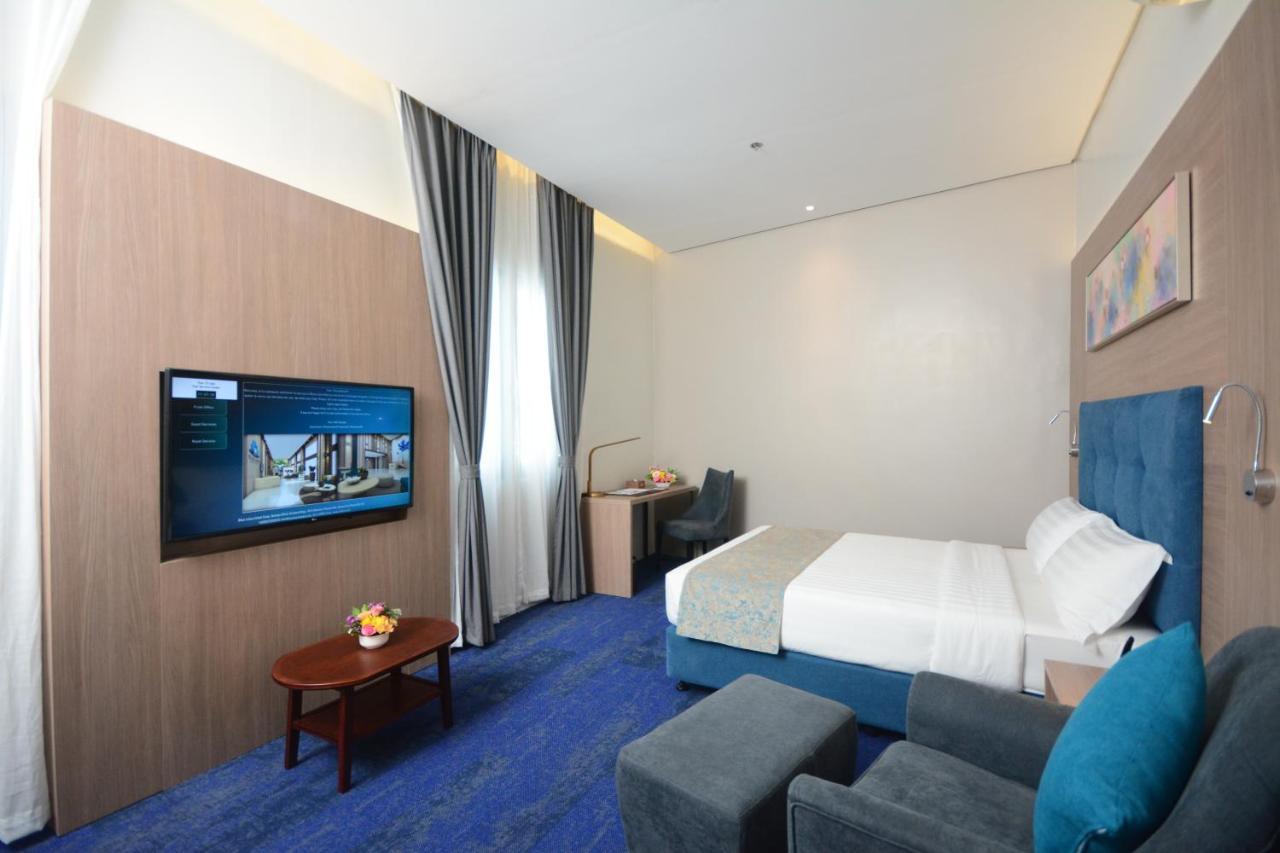 Blue Lotus Hotel Davao Екстер'єр фото