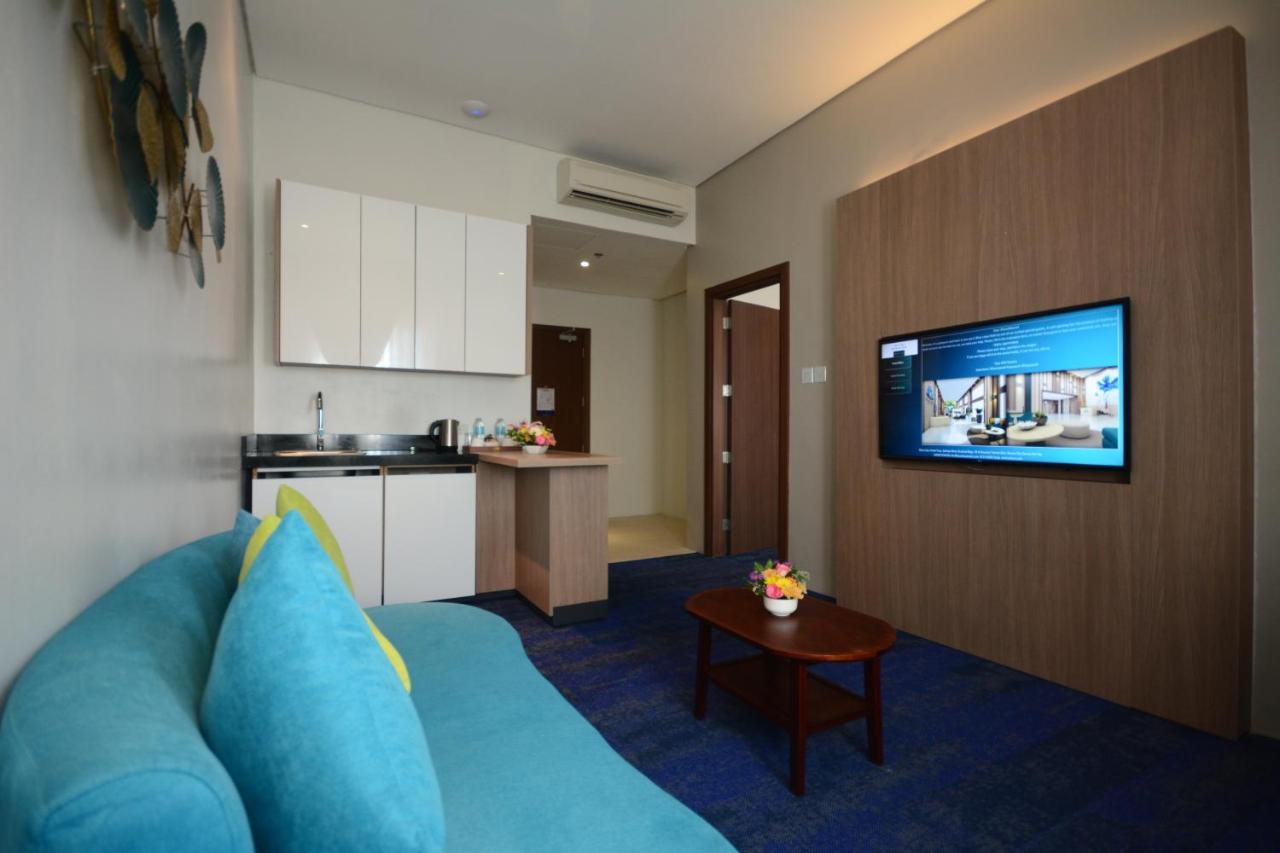 Blue Lotus Hotel Davao Екстер'єр фото